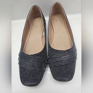 Worn once  black and silver flats Taryn by Taryn Rose 7.5